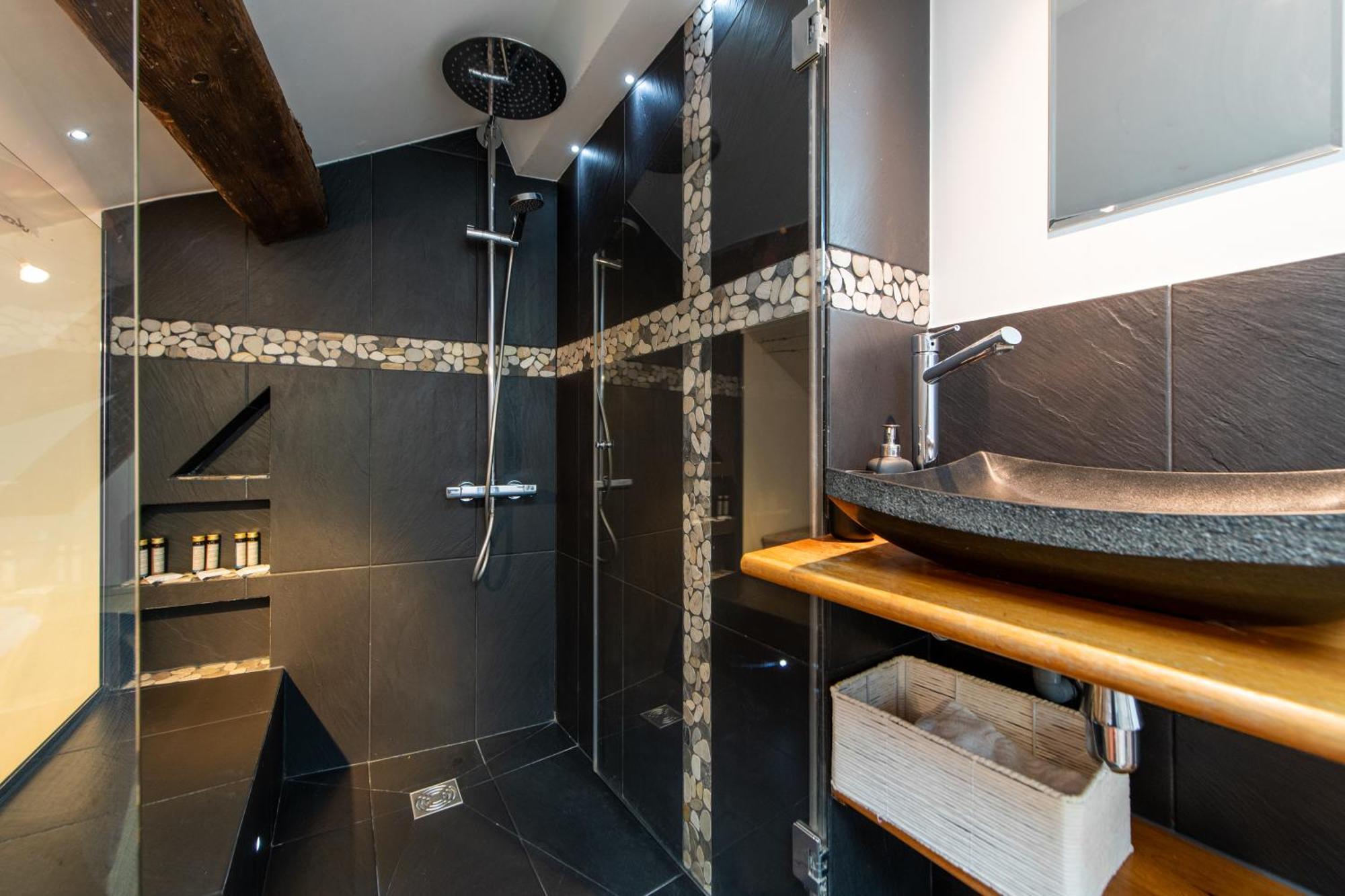 Amazing Loft In The Vibrant Area Near The Famous Bastille's Place *
