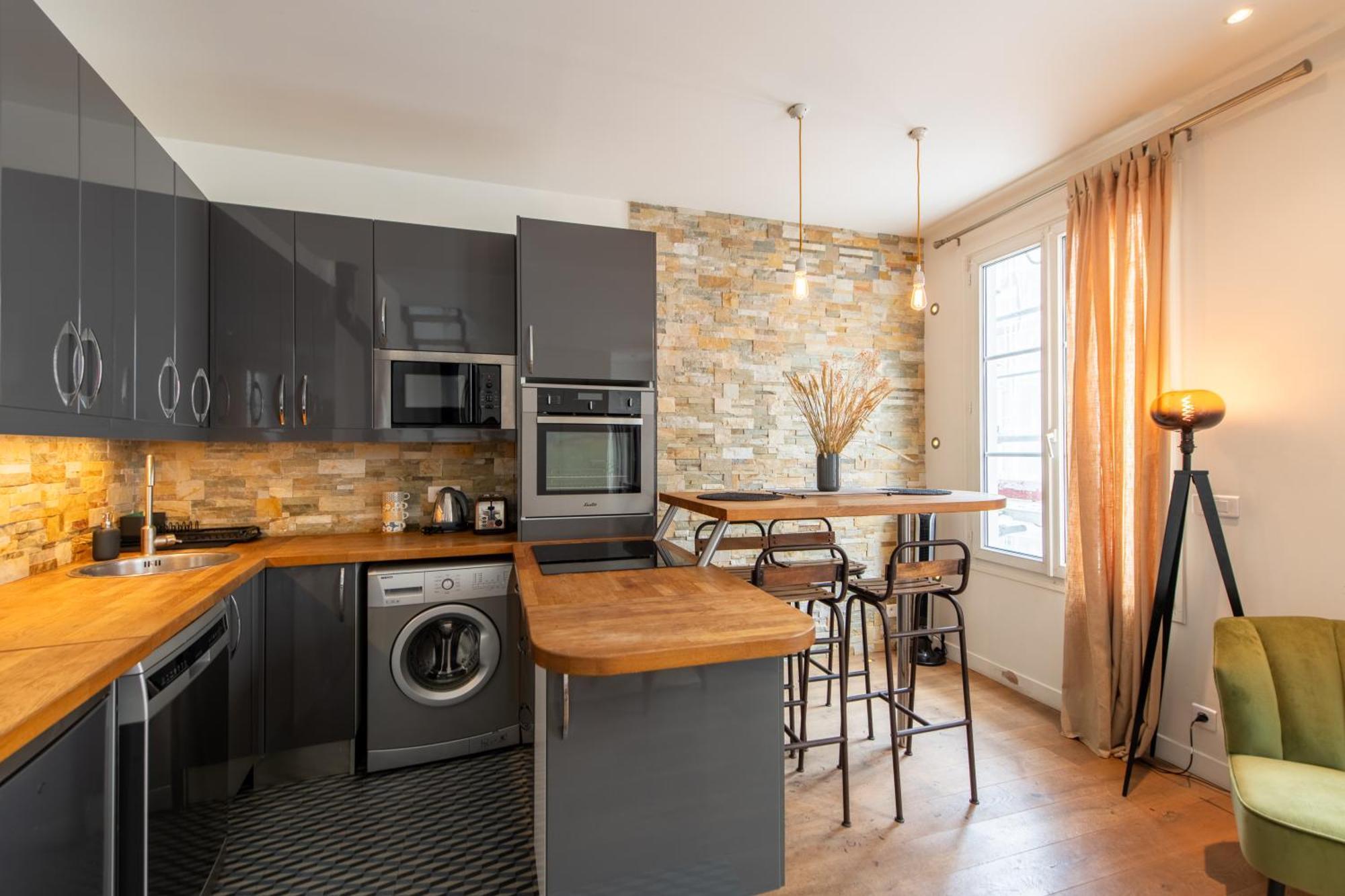 Amazing Loft In The Vibrant Area Near The Famous Bastille's Place