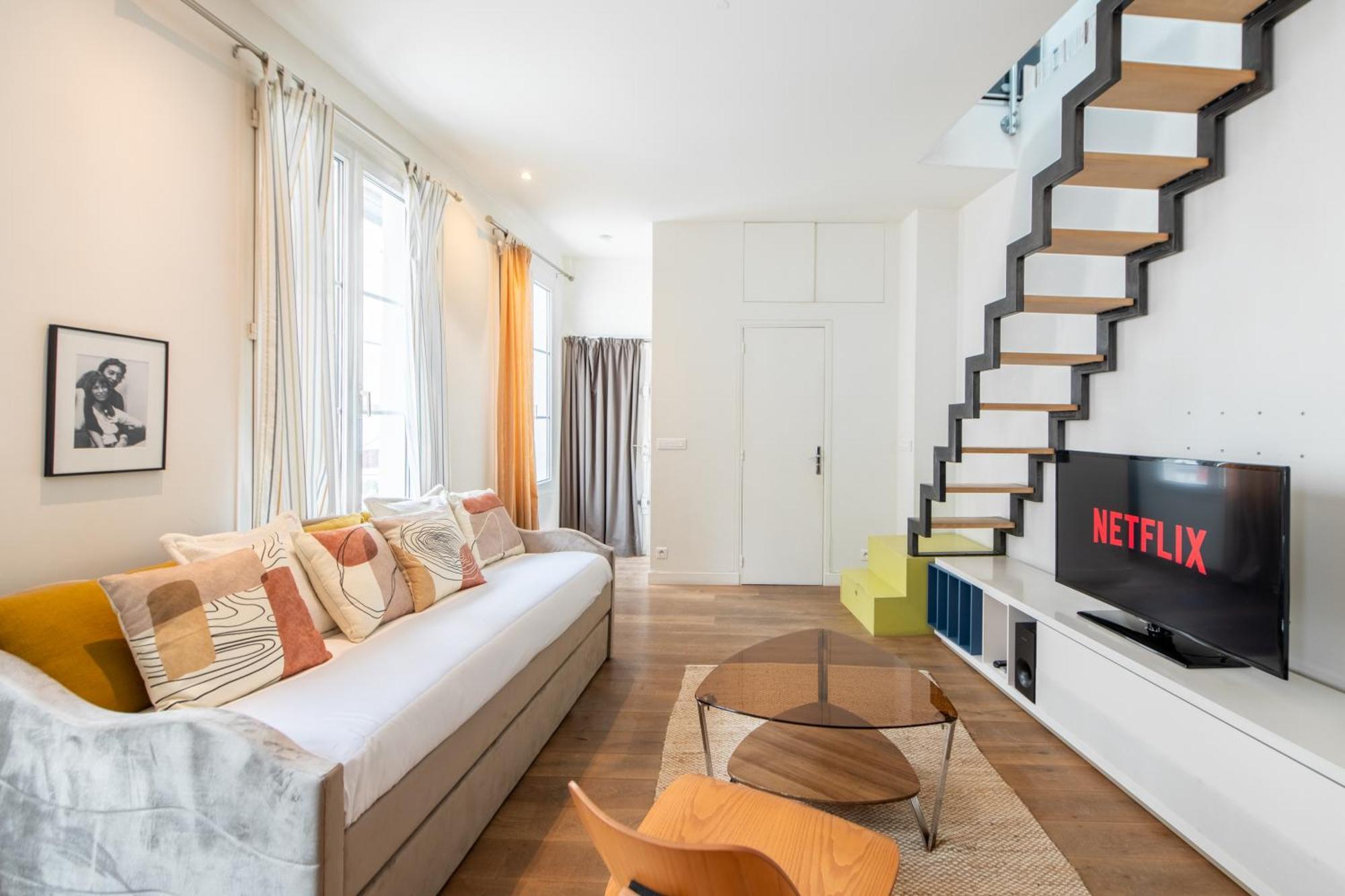 Amazing Loft In The Vibrant Area Near The Famous Bastille's Place *
