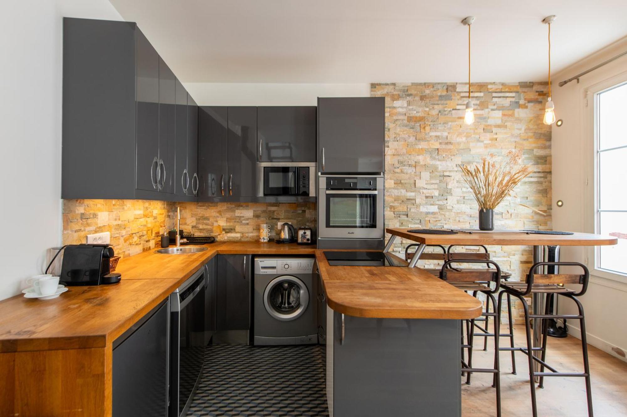 Amazing Loft In The Vibrant Area Near The Famous Bastille's Place