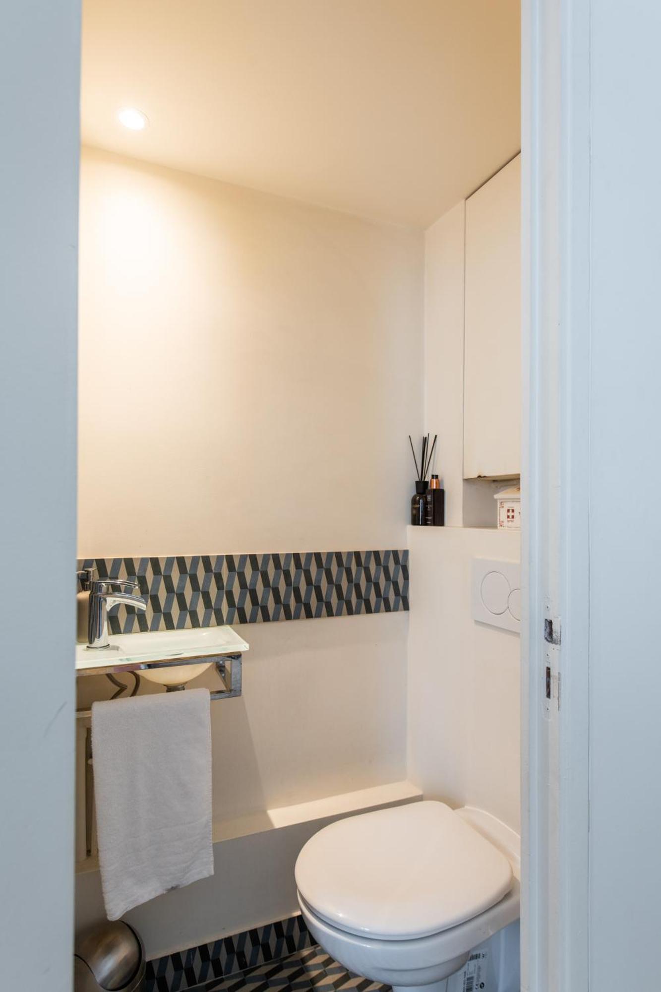 Amazing Loft In The Vibrant Area Near The Famous Bastille's Place *